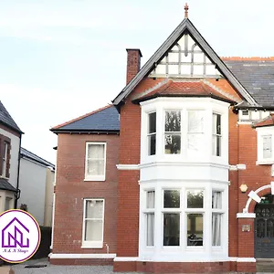 North Road - Perfectly Placed, Close To Town & Castle With Private Parking Cardiff